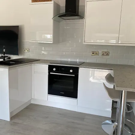 Secluded Studio With Private Gated Access- The Pavilion Holiday home